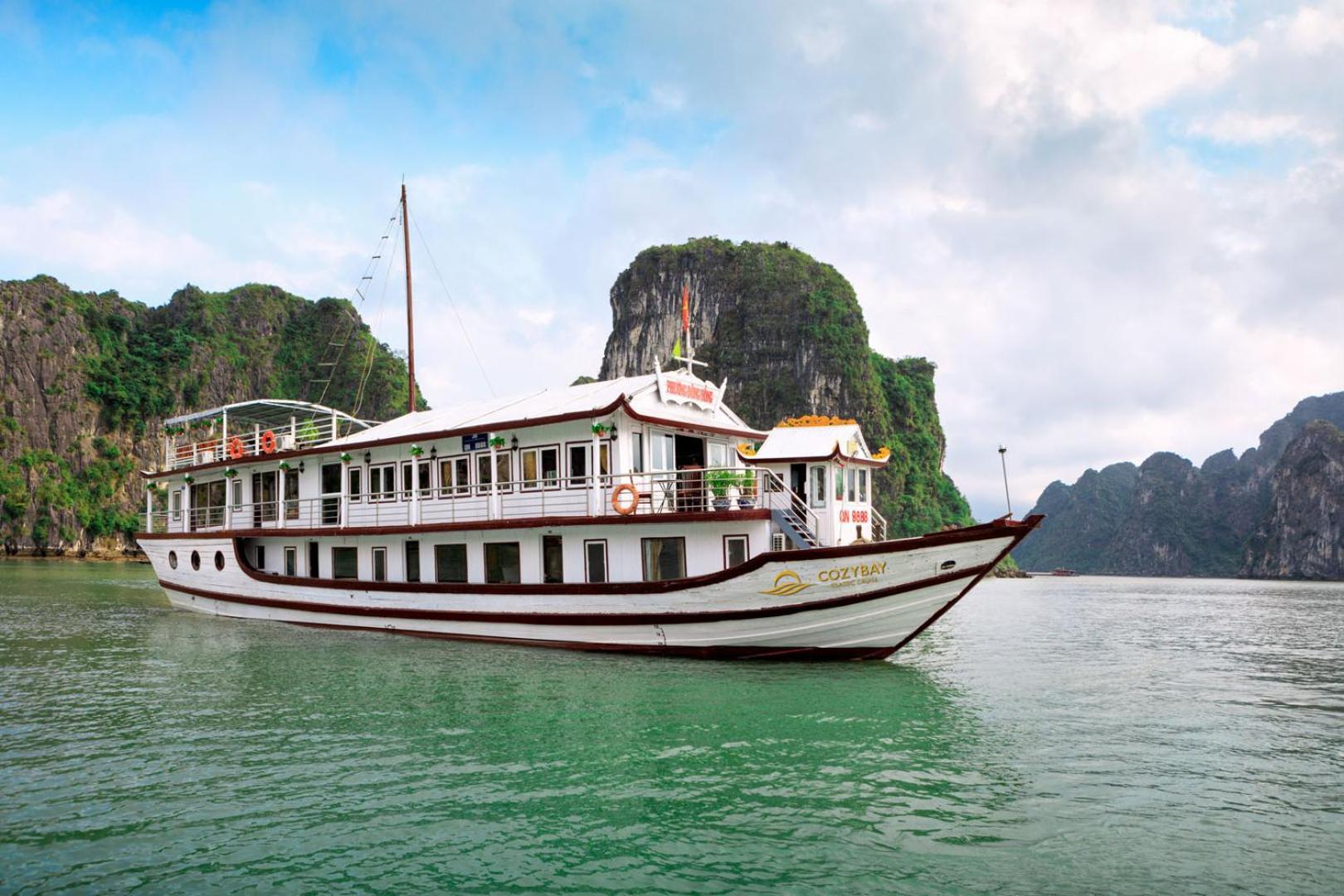 Cozy Bay Classic Cruise Hạ Long Extérieur photo