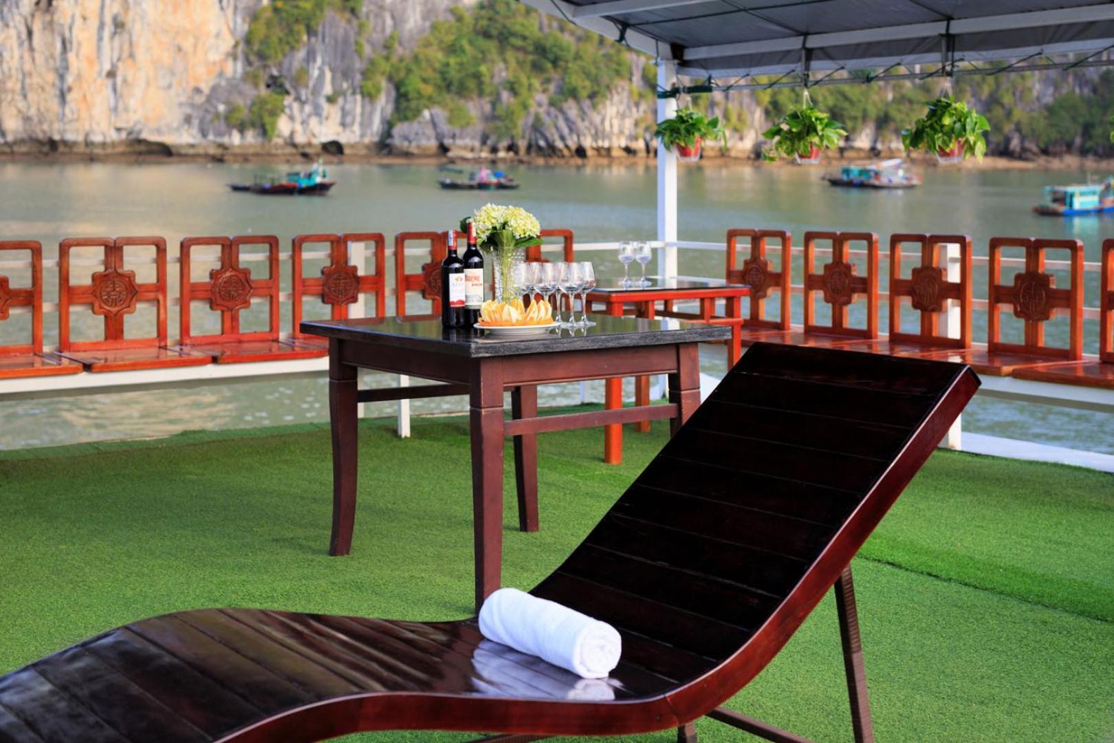Cozy Bay Classic Cruise Hạ Long Extérieur photo