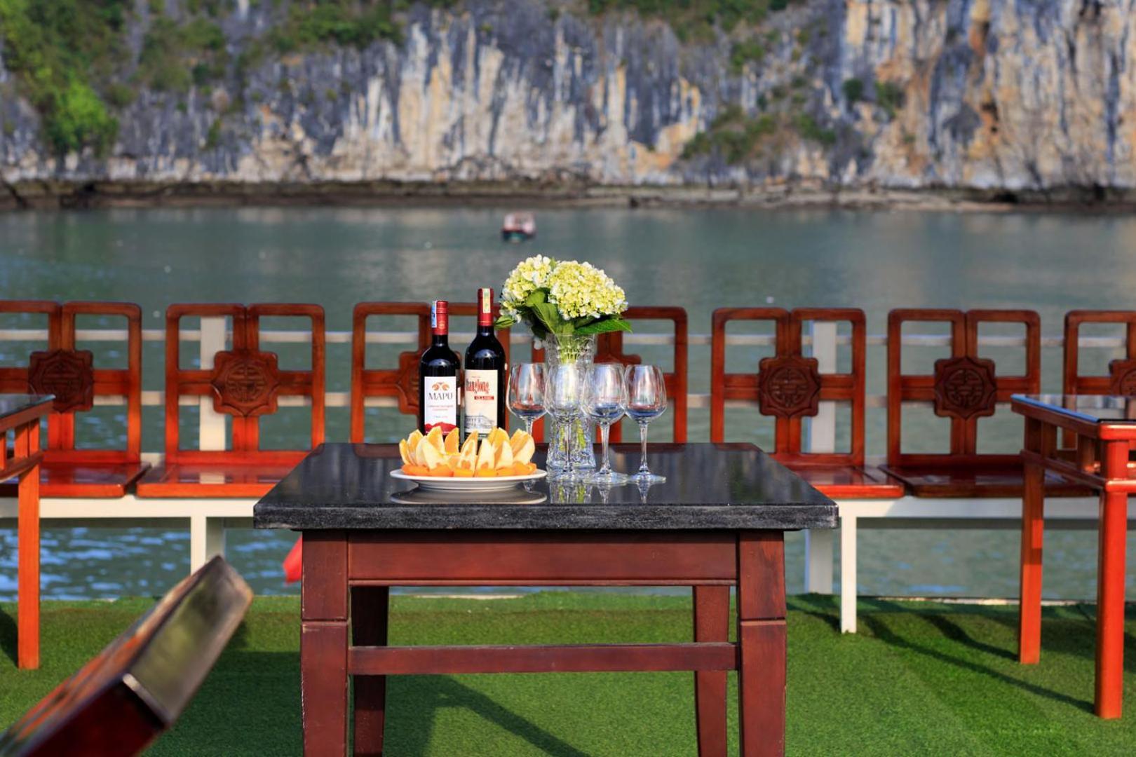 Cozy Bay Classic Cruise Hạ Long Extérieur photo