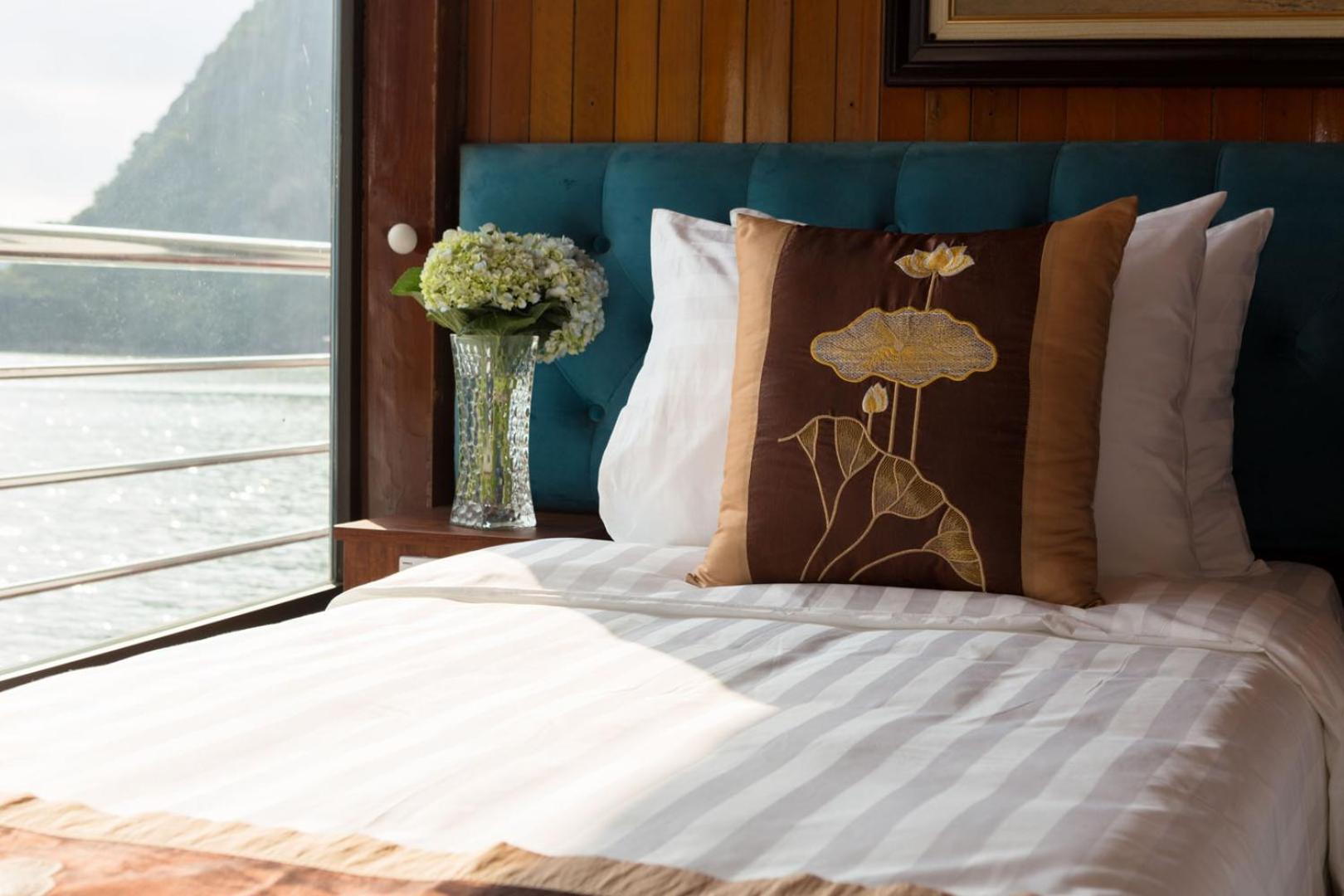 Cozy Bay Classic Cruise Hạ Long Extérieur photo